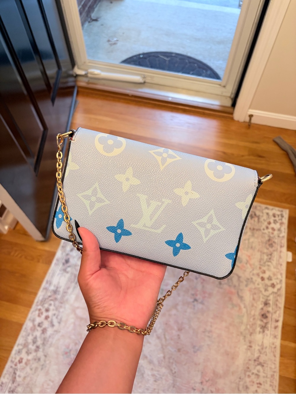 Louis Vuitton Cream & Blue Monogram Chain Wallet - Picture 2 of 4